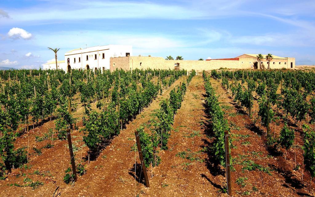 Agriturismo Baglio Donnafranca Wine Resort Marsala Luaran gambar