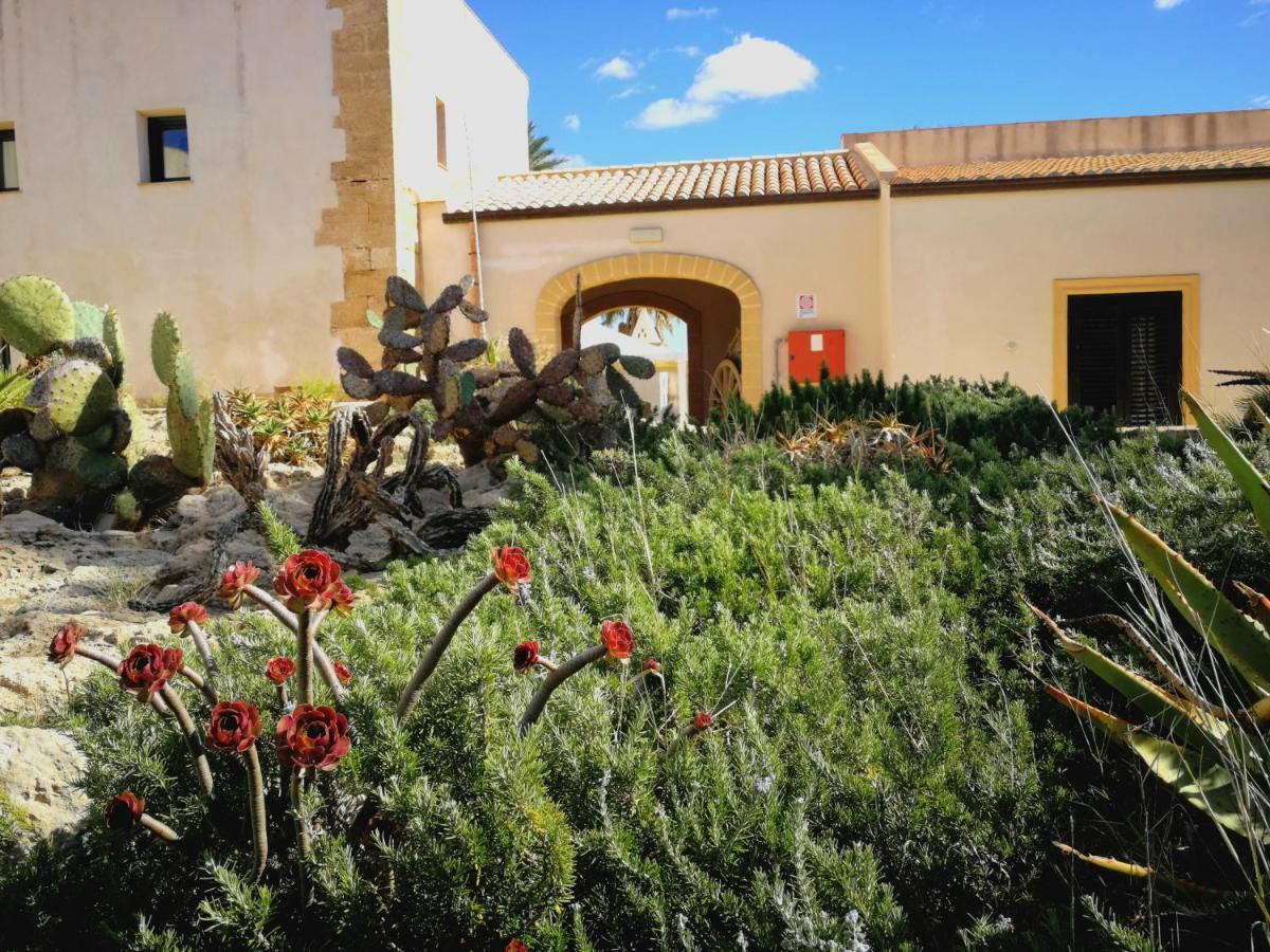 Agriturismo Baglio Donnafranca Wine Resort Marsala Luaran gambar